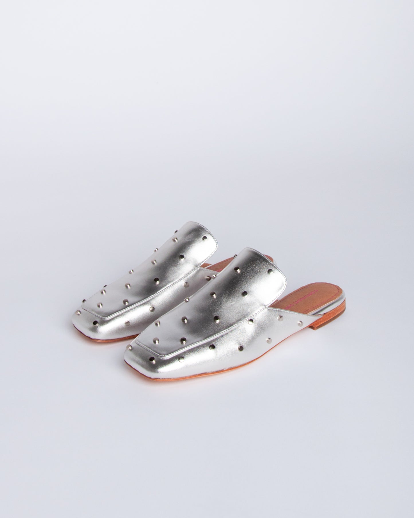 The Rhythm Mule - Metallic Silver with Silver